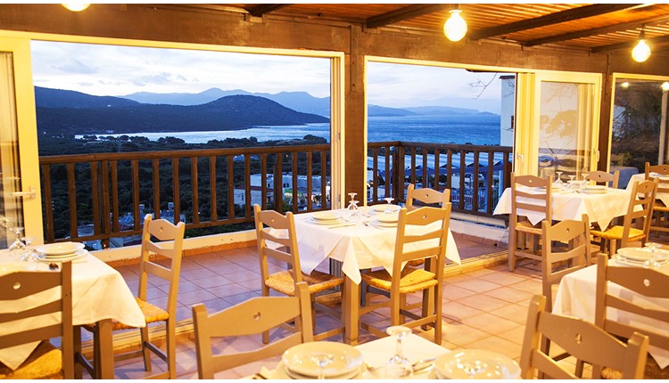 Elpida Village, Крит